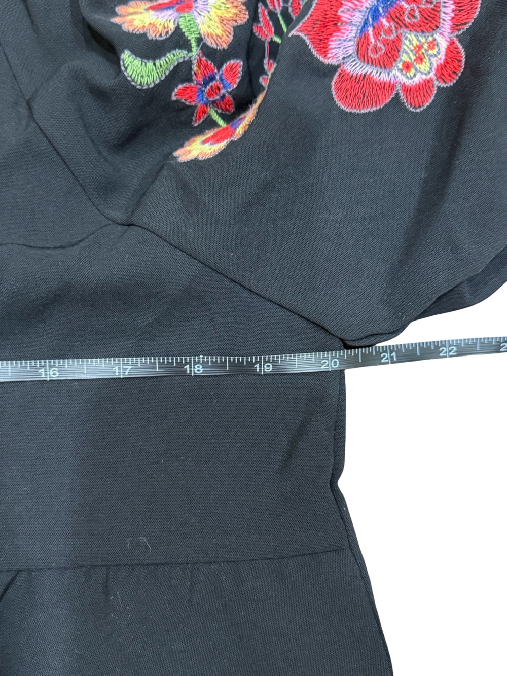 ✨ Umgee Black Dress with Floral Embroidered Puff Sleeves Size S - Picture 11 of 12